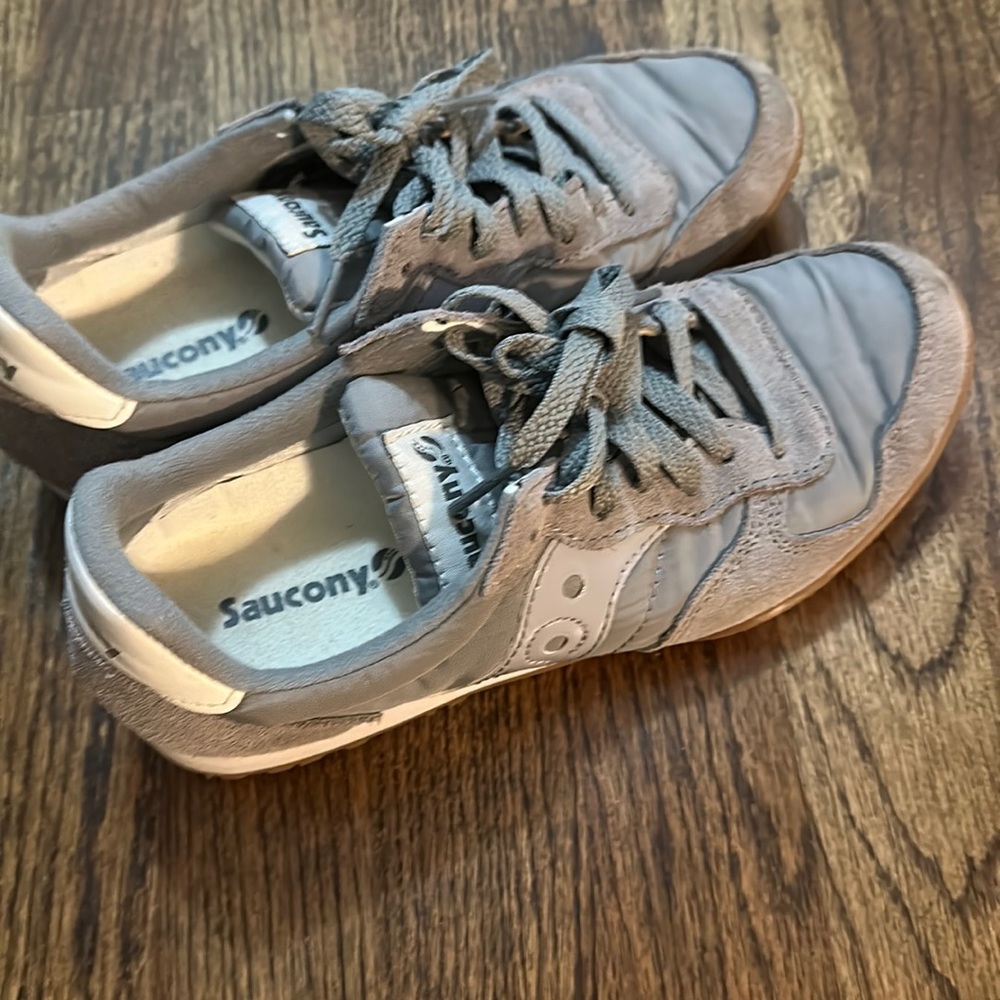 Grey Saucony